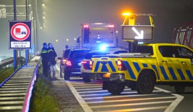 112-nieuws donderdag 27 november: Drie botsingen in korte tijd op A7 • Politie vindt illegaal vuurwerk bij Stadjer (16)