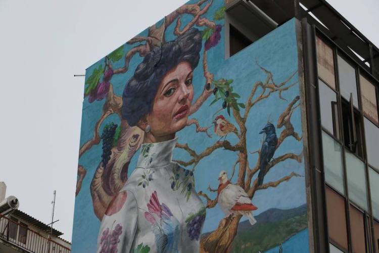 Imposante mural met Maria Callas siert Kalamata