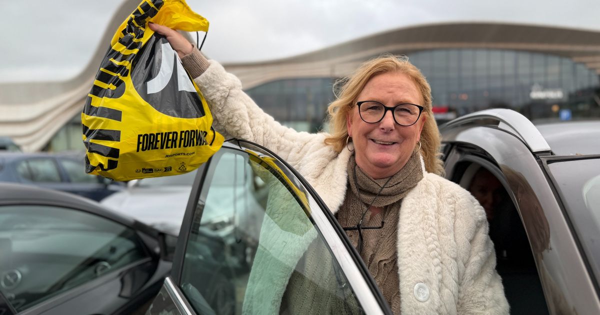 Vroege shoppers in Mall of the Netherlands: 'Veel rustiger dan gedacht' - Omroep West