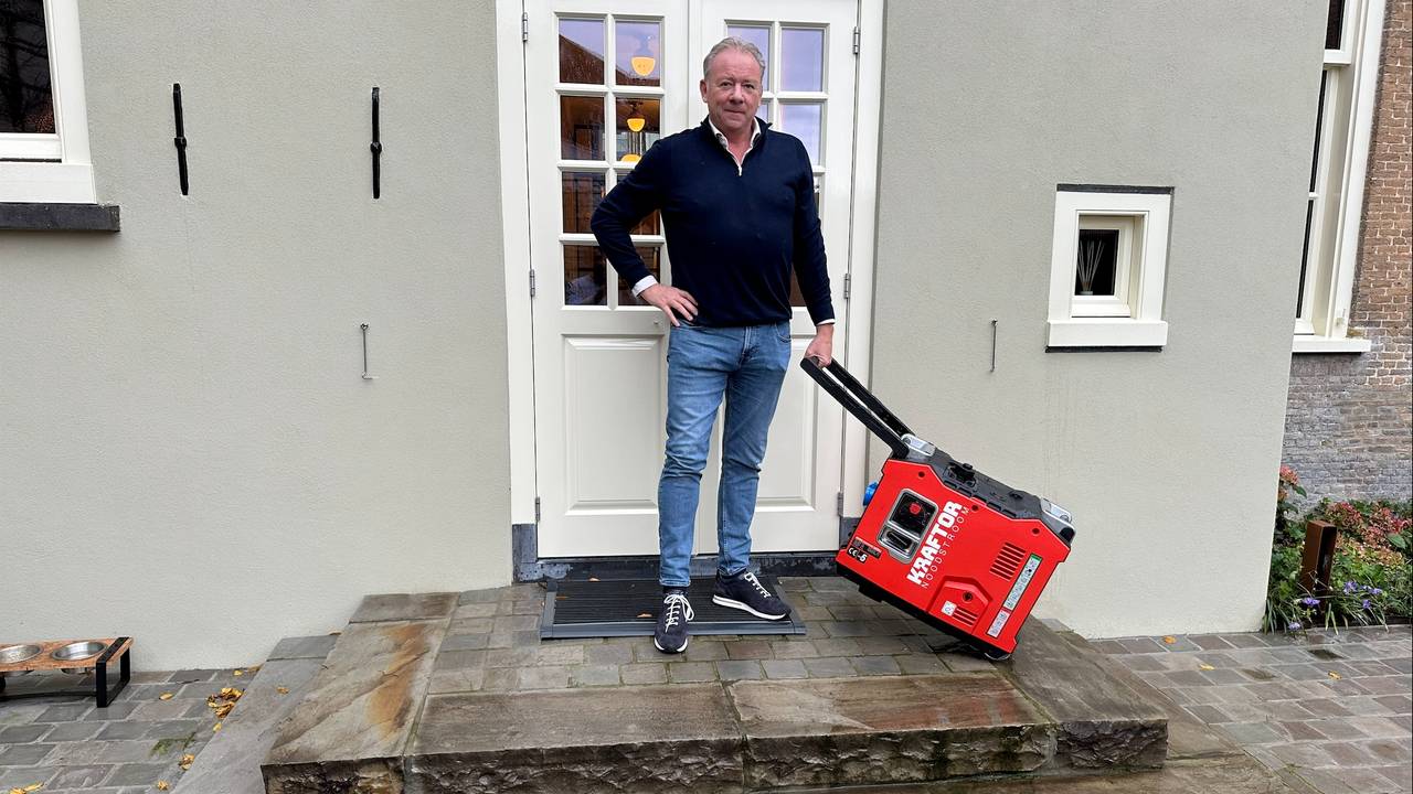Ondernemer Dennis Nouwens met zijn Kraftor (foto: Ronald Sträter).