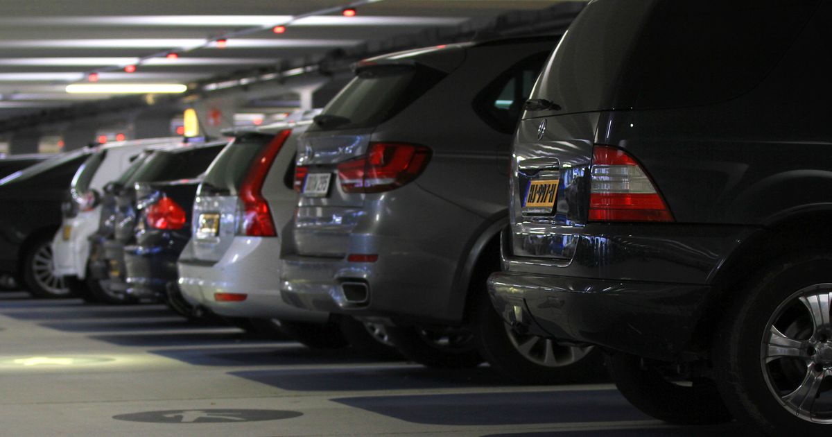 Nipte meerderheid gemeenteraad voorkomt afschaffen gratis parkeren: 'Cadeautje van tonnen'