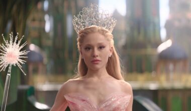 Ariana Grande aangevallen tijdens première 'Wicked: For Good'