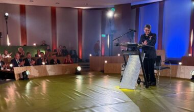 Koninklijke onderscheiding en straatnaam voor Jetta Klijnsma bij afscheid