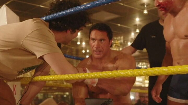 Dwayne Johnson kruipt in de huid van The Smashing Machine: 'Herkent hem bijna niet' - RTL.nl