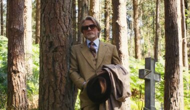 Dit zijn alle verdachten in 'Wake Up Dead Man: A Knives Out Mystery'