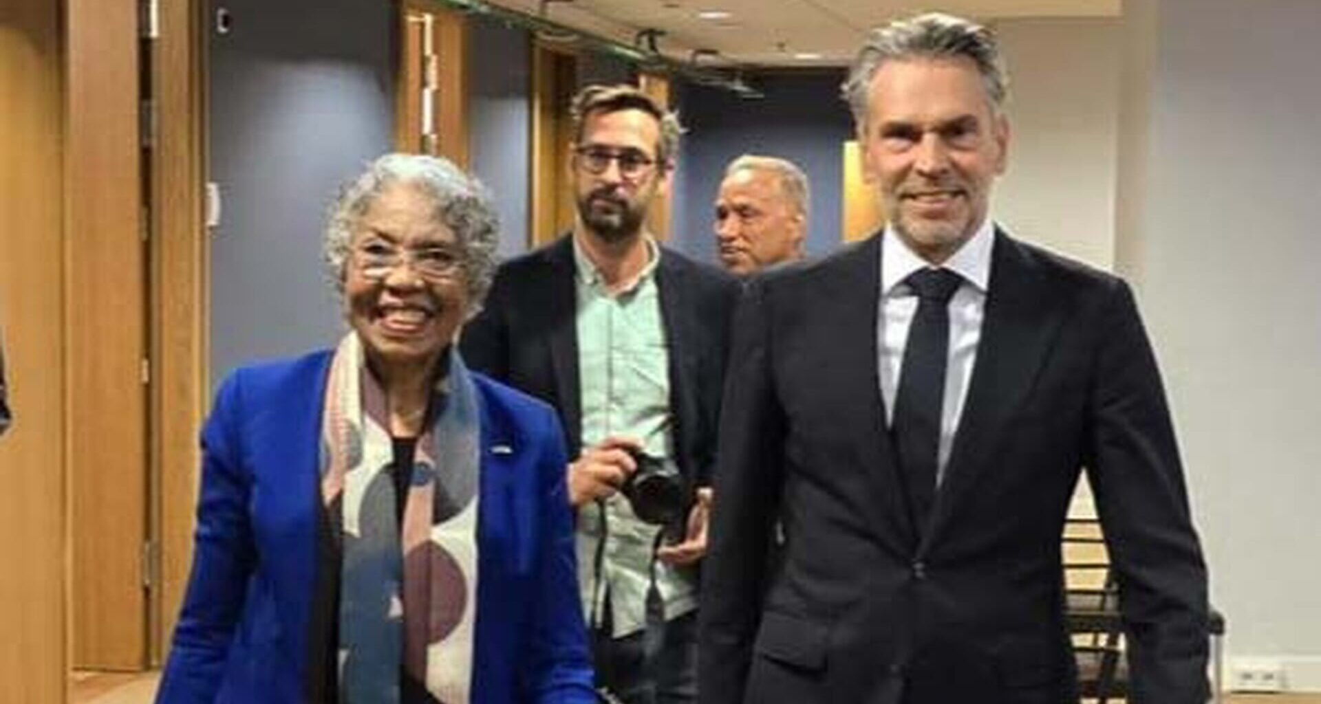 Bliksembezoek Schoof aan Curaçao en Aruba