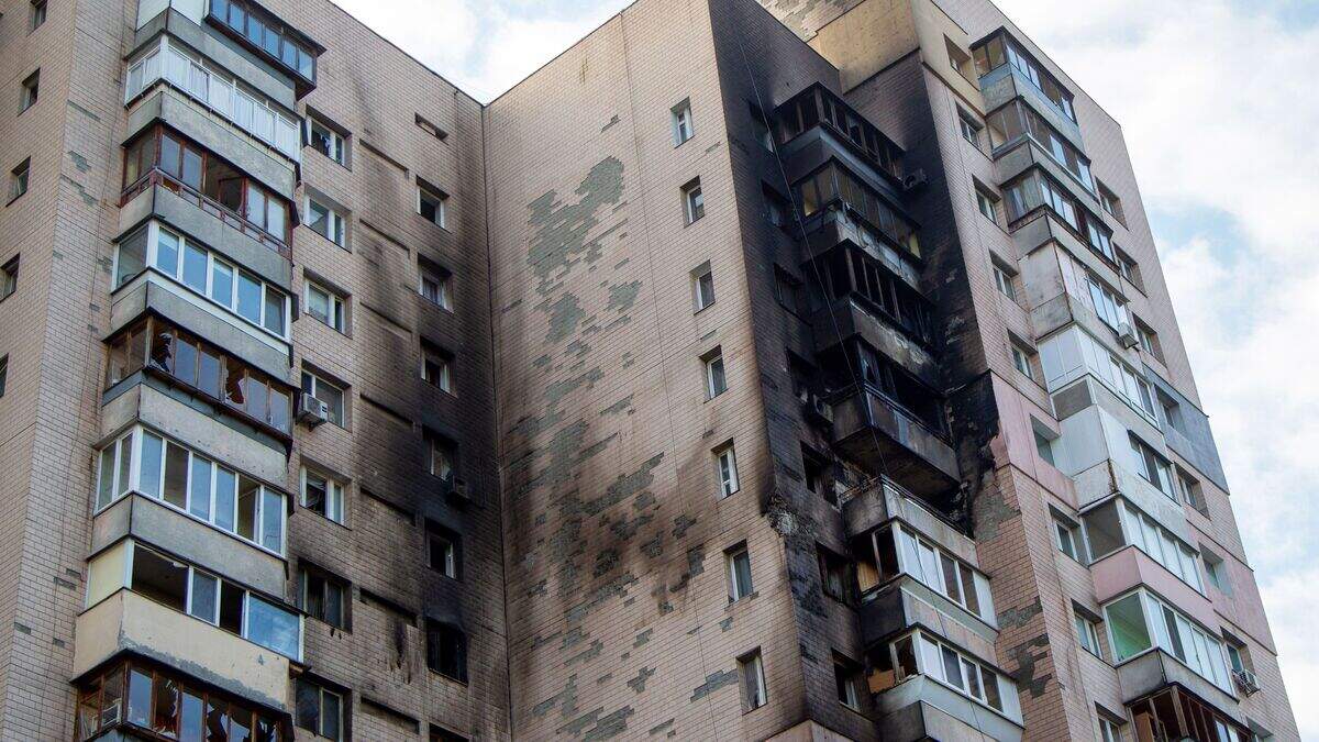 De sporen van de oorlog in Kiev.