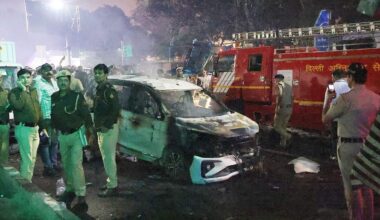 Een auto zou tot ontploffing zijn gekomen.