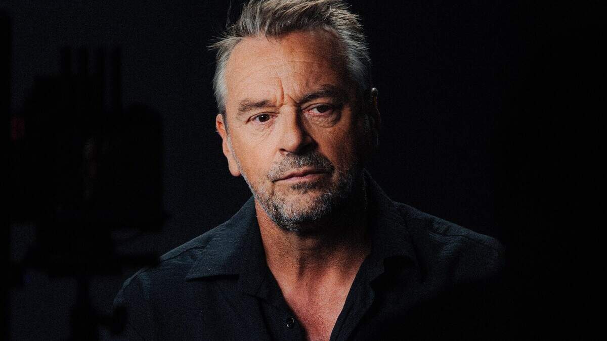 Tom Waes over online bagger na ongeval en relatie met Houthalense vriendin: “Die leeftijd blijft een heikel punt”