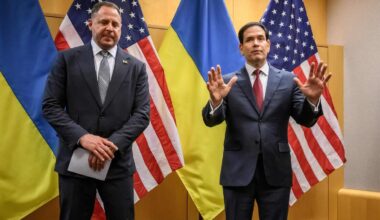 De Amerikaanse minister van Buitenlandse Zaken Marco Rubio (r.)  noemt de gesprekken tussen de Verenigde Staten en Oekraïne in Genève zondag „de meest productieve en betekenisvolle bijeenkomst tot nu toe” in het vredesproces