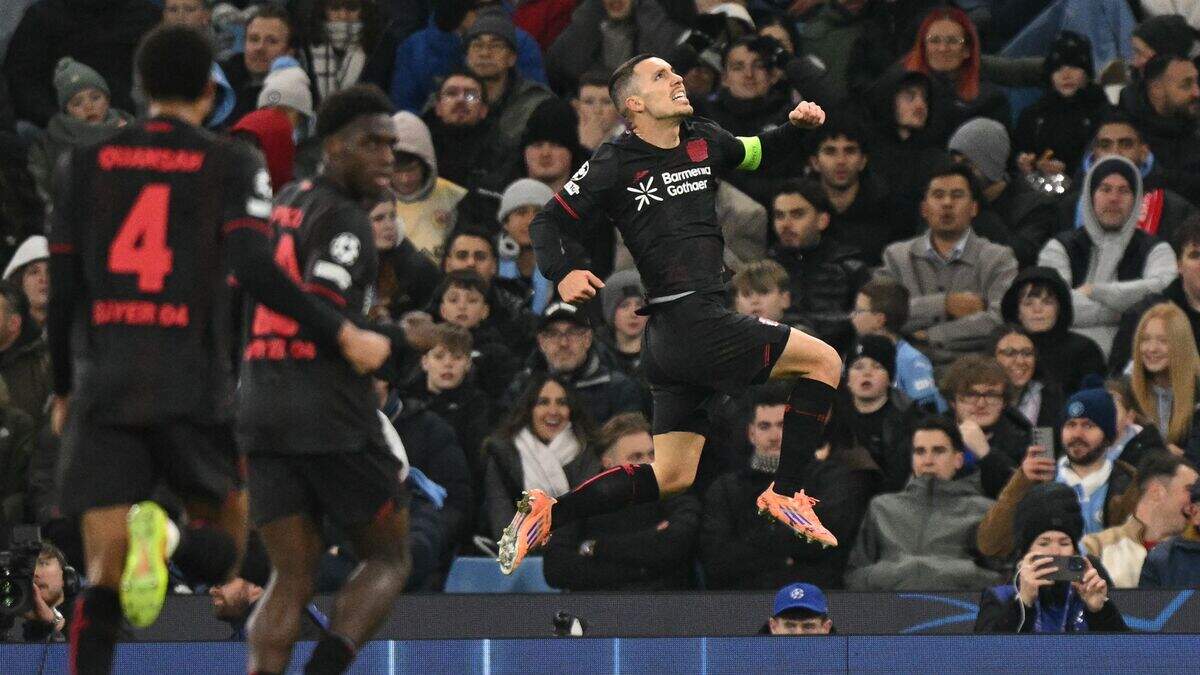 Alejandro Grimaldo viert de openingsgoal.