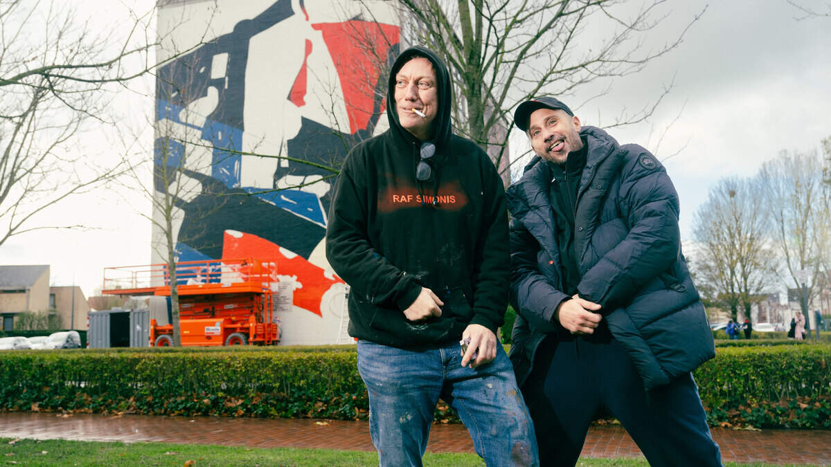 Breeënaar en Matthias Schoenaerts realiseren mural in Oostende: “Deze kunstvorm is wat verdwenen” - HBVL