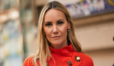 Haaruitval na je 40ste: de expertgids om je haren te versterken, te verdikken en te herstellen