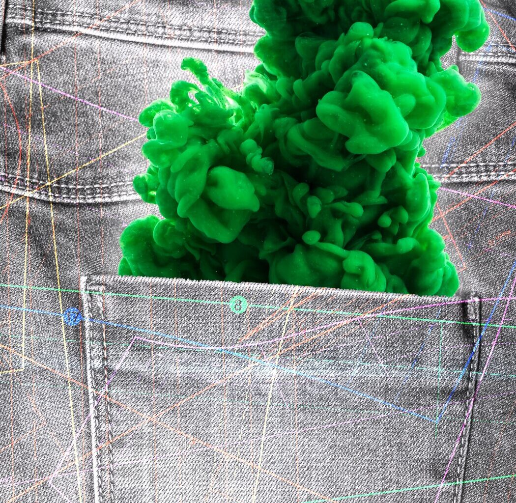 Dit is het smerige verhaal achter jouw tweedehands kleding - Follow the Money