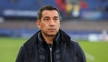 'Van Bronckhorst kan Liverpool verlaten om bondscoach te worden'