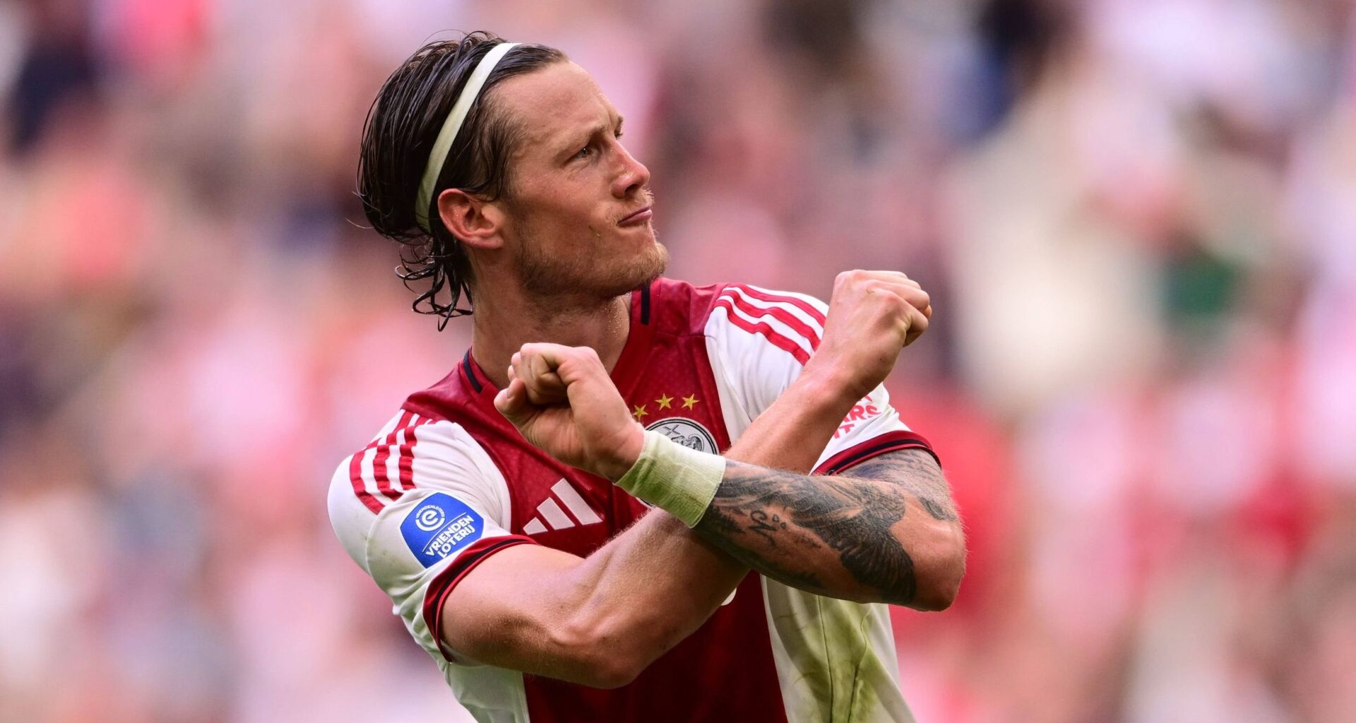 Explosieve onthulling: 'Ajax-spelers bang voor Wout Weghorst'