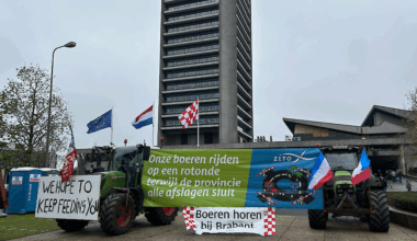 Fotoserie: Boerenprotest in Brabant: 'Brabantse boeren rijden op een rotonde, terwijl alle afslagen worden afgesloten' - Melkvee.nl