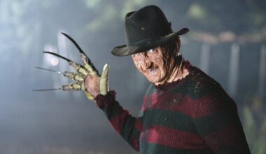 Robert Englund onthult 'Walk of Fame'-ster geheel in stijl met 'Freddy Krueger'-klauw
