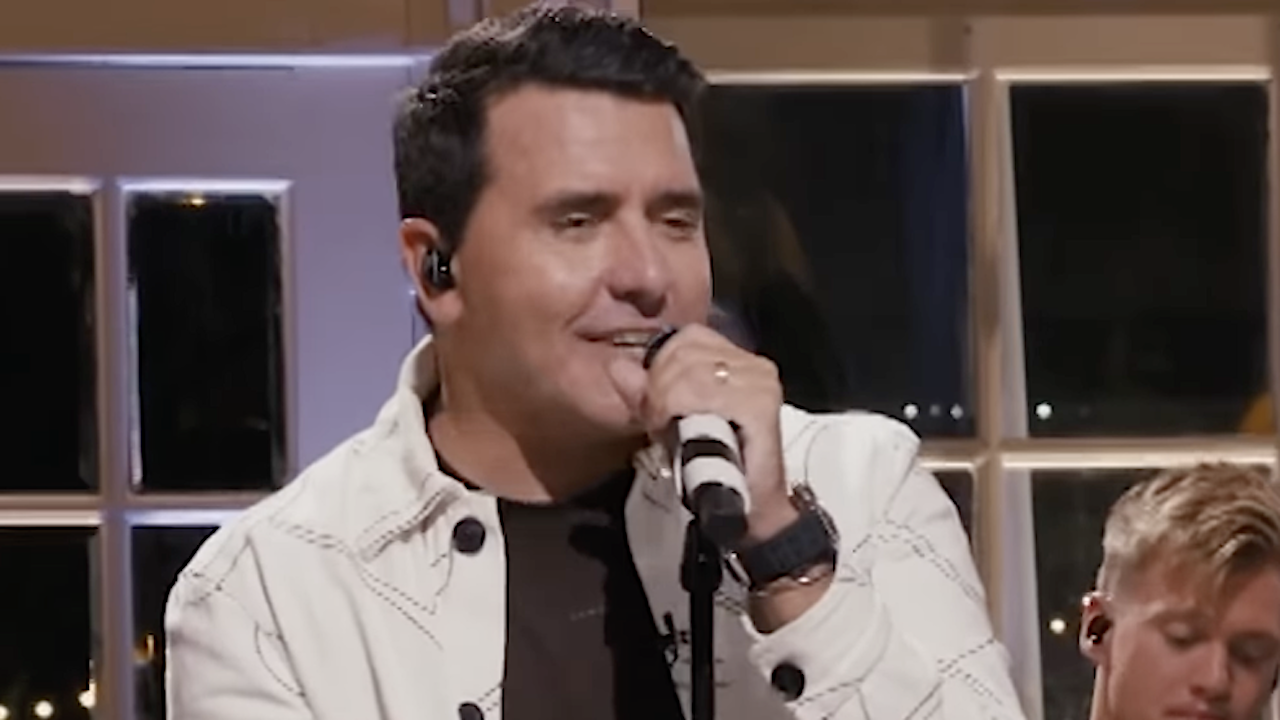 Jan Smit maakt indruk met cover van nummer Tabitha in Onvergetelijke Liedjes