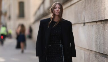 Deze zwarte en warme Hema-jurk scoor je nu met fikse korting