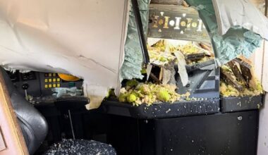 Foto verwoeste cabine laat belang vluchtroute machinist zien