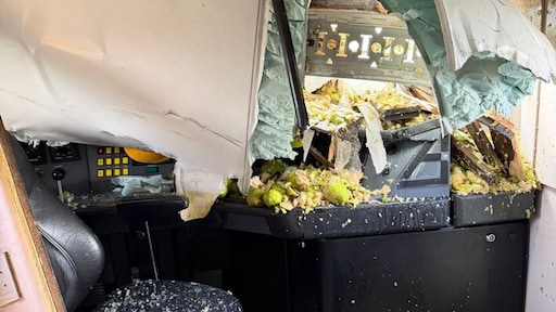 Foto verwoeste cabine laat belang vluchtroute machinist zien