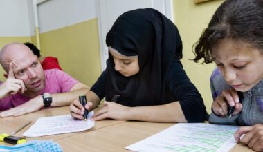 meisje met hoofddoek
