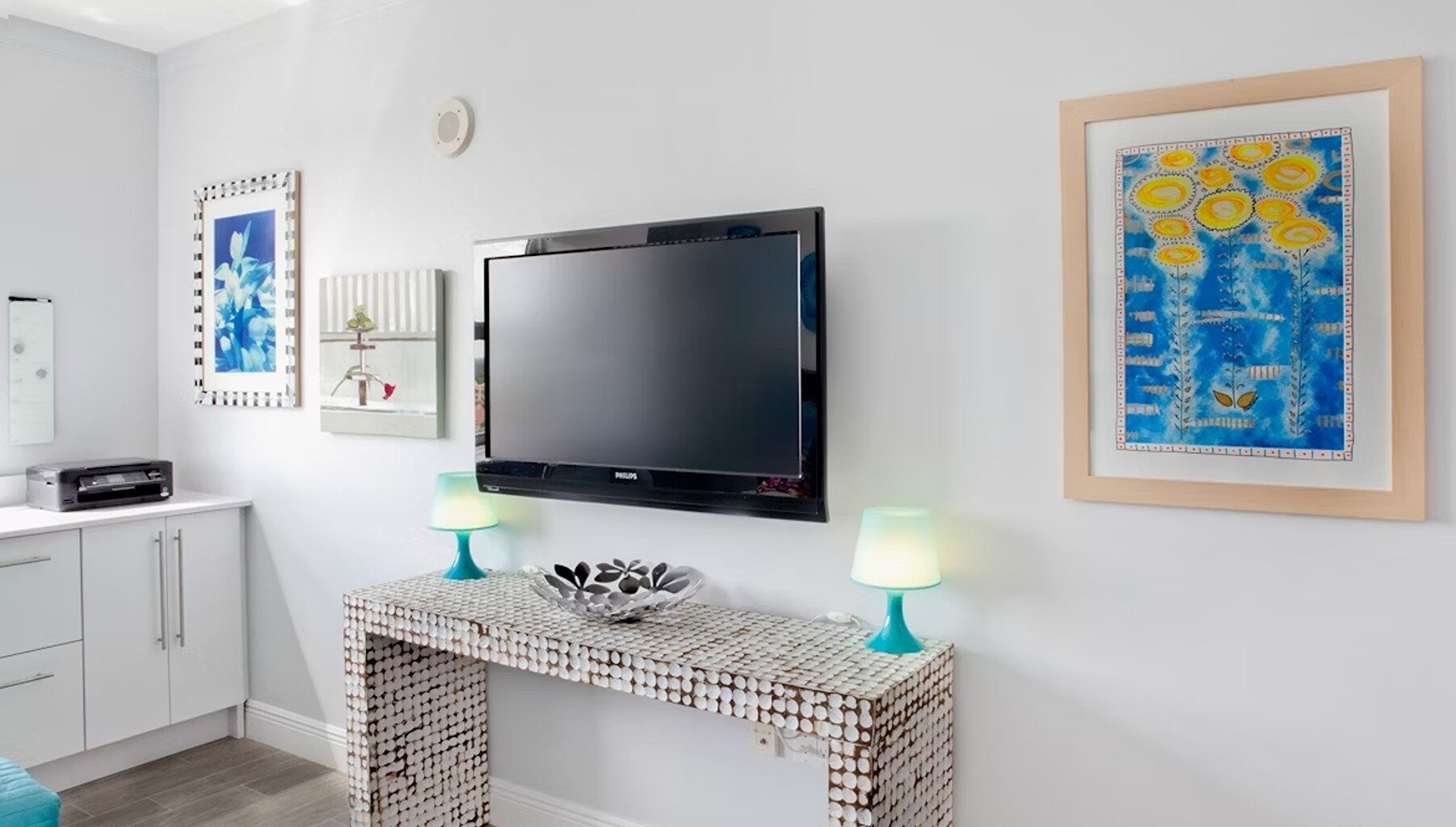 Je smart-tv heeft een microfoon en zo zet je die meteen uit