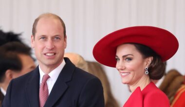 William en Kate vieren dat ze uit hun 'vervloekt' huis zijn