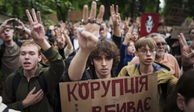 Oekraïne in ban van smeergeldaffaire rond ex-zakenpartner Zelensky: 'Bij inwoners overheerst woede'