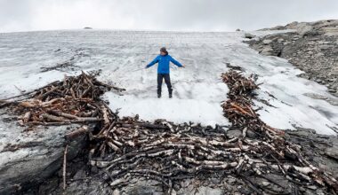 1500 jaar oude rendierval komt tevoorschijn uit het ijs in Noorwegen