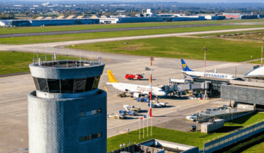 Polen sluit vliegvelden om bombardementen net over de grens - Luchtvaartnieuws