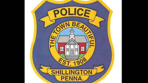 Hond schiet baas neer die jachtgeweer aan het schoonmaken is