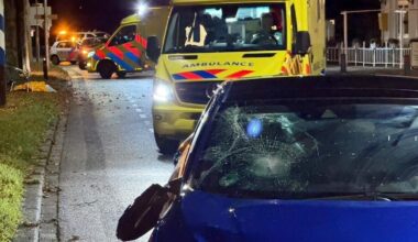 De hulpdiensten ter plaatse.