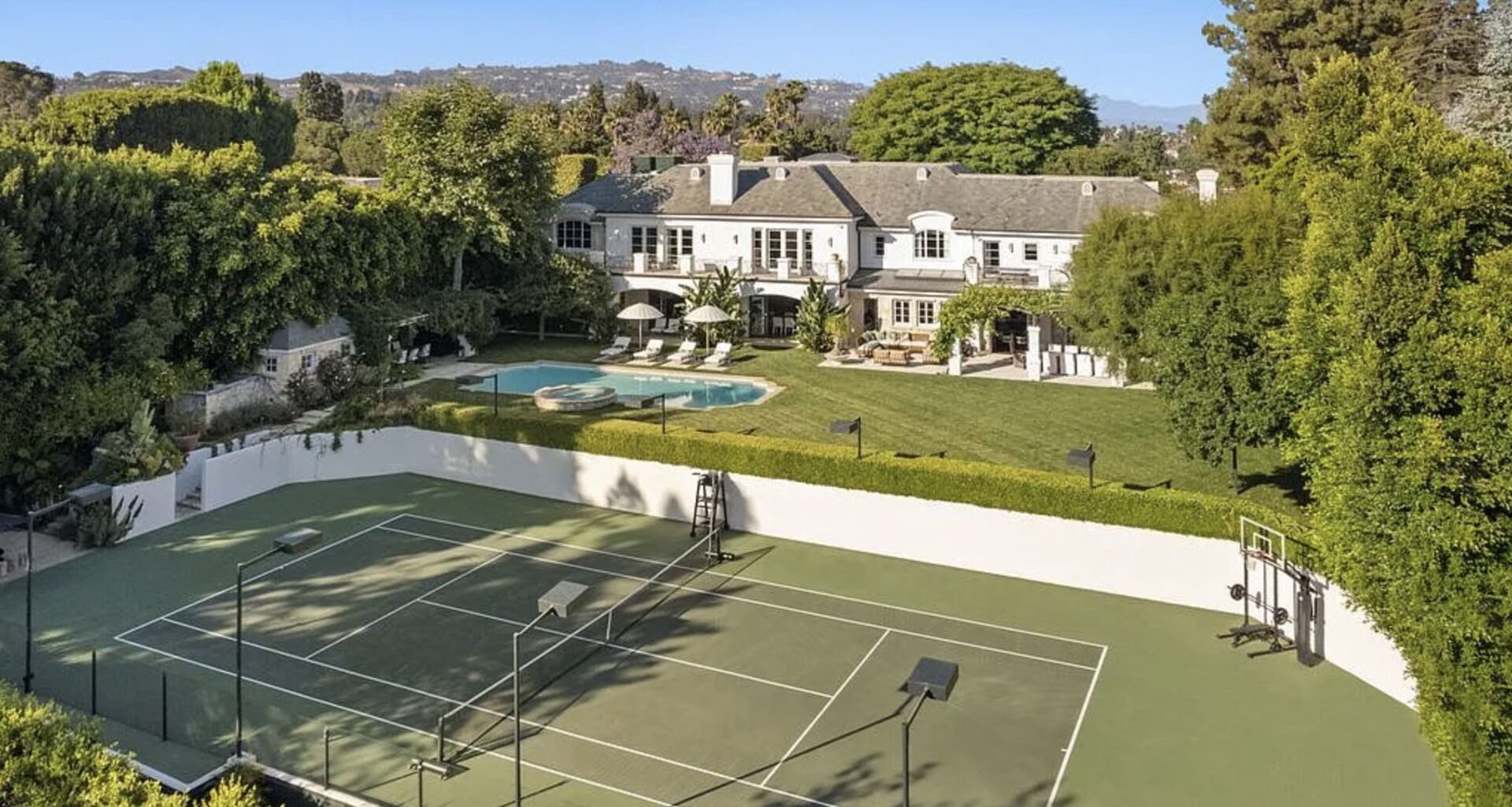 Reinout Oerlemans verkoopt villa in Beverly Hills met korting