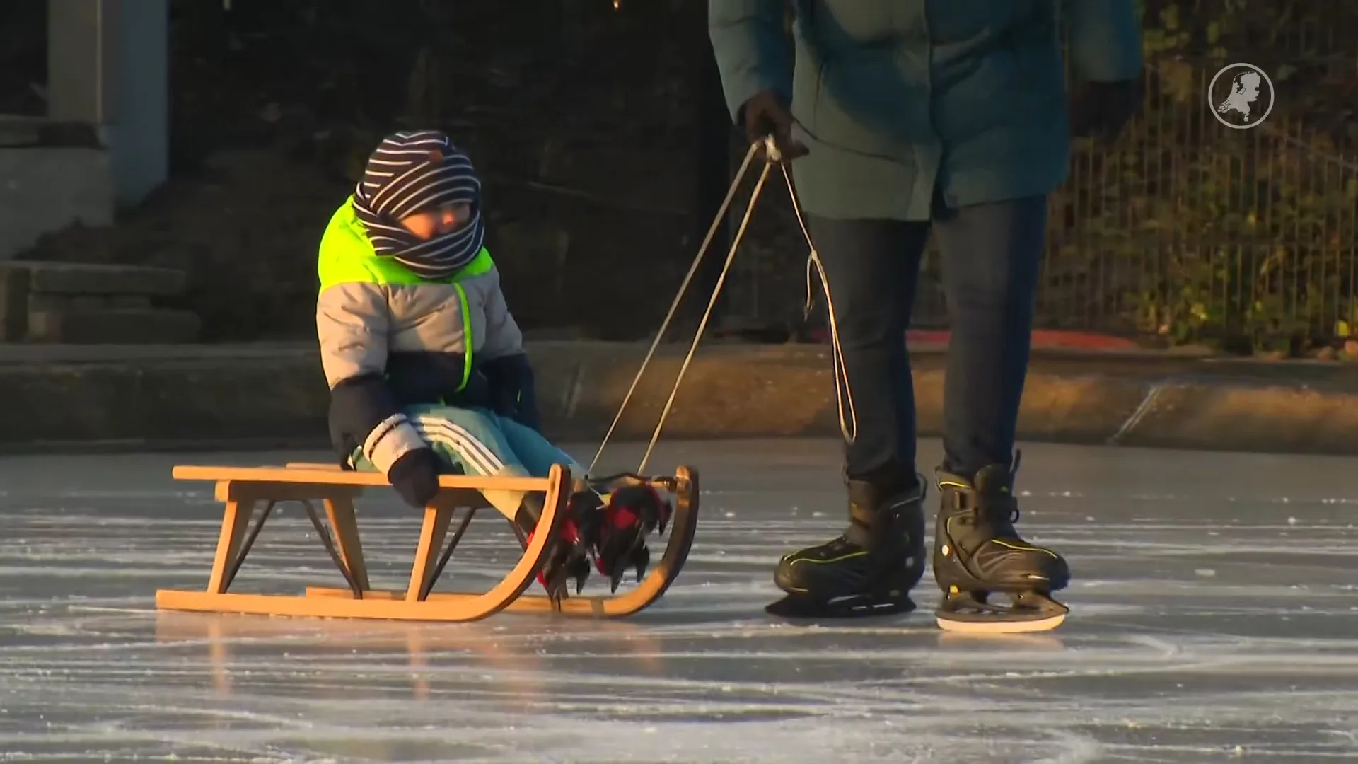 Volop ijspret in Winterswijk op het natuurijs