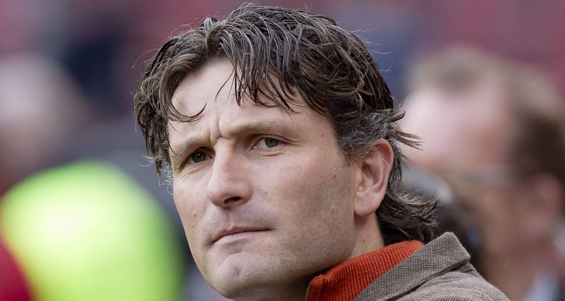 Ronald Waterreus niet eens met aankomend WK: ‘Een eindtoernooi waar 80% van de deelnemers niks te zoeken heeft is Folkore’