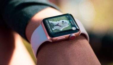 Apple Watch om pols met WhatsApp erop