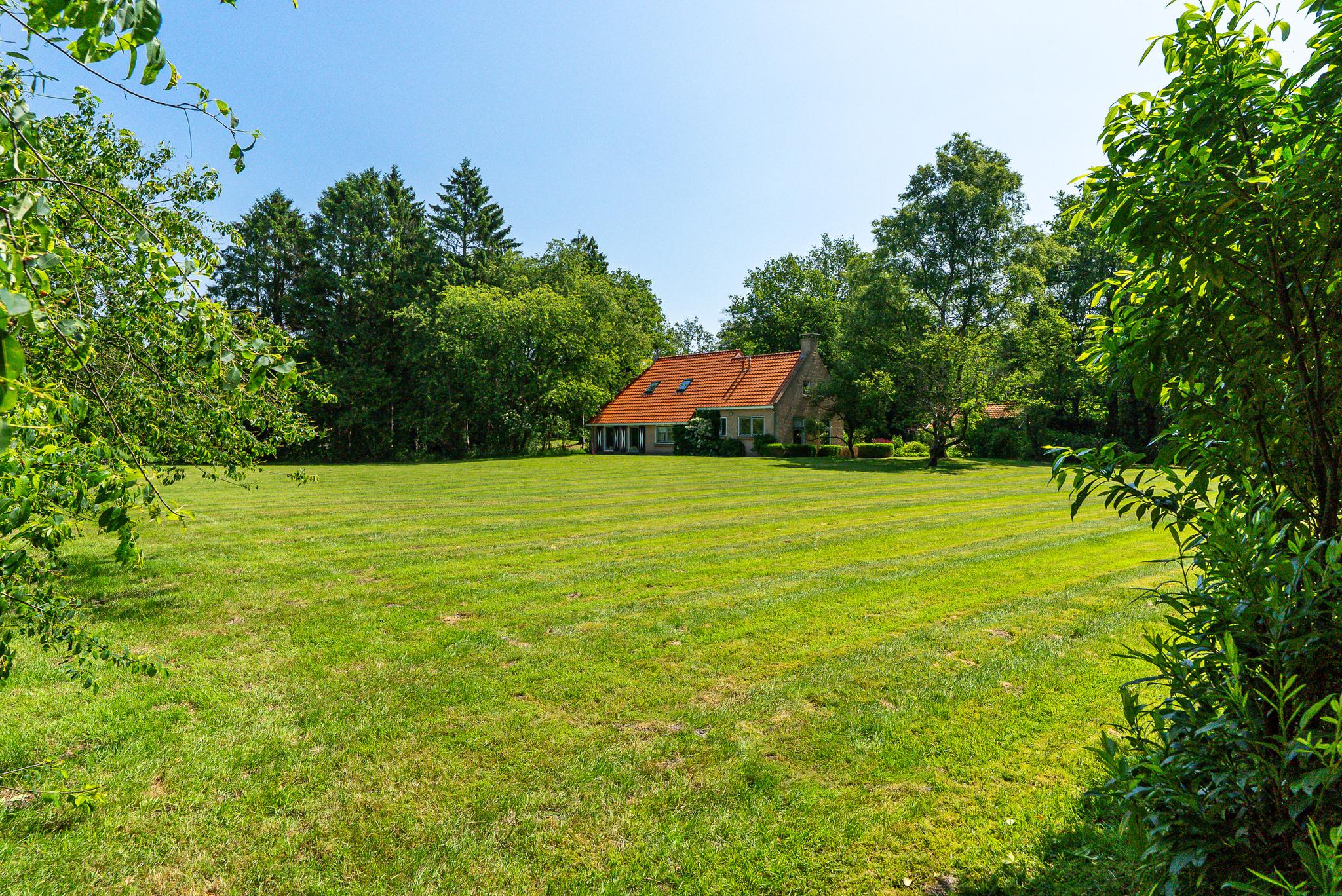 De woonboerderij van Arjen Lubach in Friesland