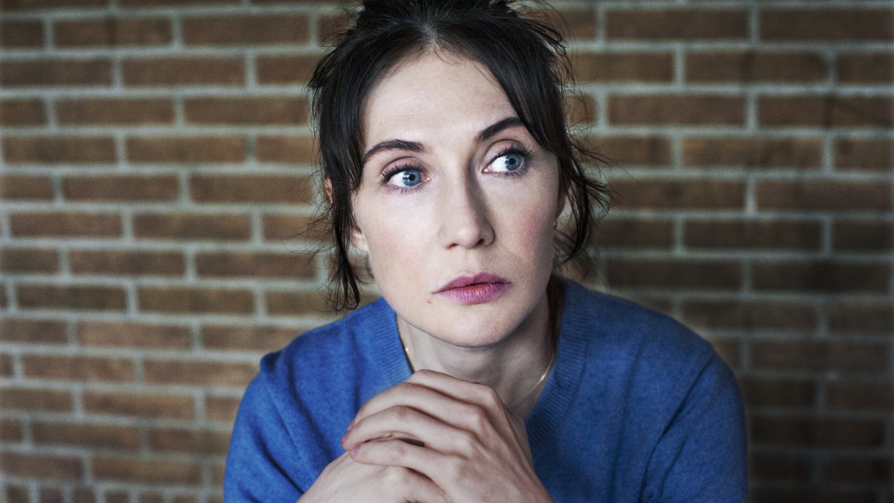 Na 3 jaar stilte is wereldverbeteraar Carice van Houten terug als actrice