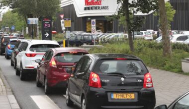 Extra parkeergarage open voor Mall of the Netherlands vanwege kerstdrukte - Omroep West