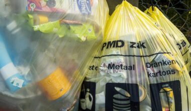 Slagroomspuit en koffiecapsules voortaan in andere afvalbak - Omroep West