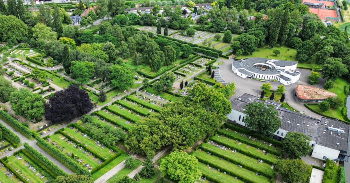 Wethouder door het stof voor openen kisten in grafkelders: 'Had nooit mogen gebeuren'