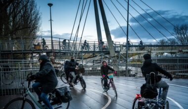 Veel fietsersleed in Groningen vanwege aangevaren bruggen. 'Het is ingrijpend voor de mensen'