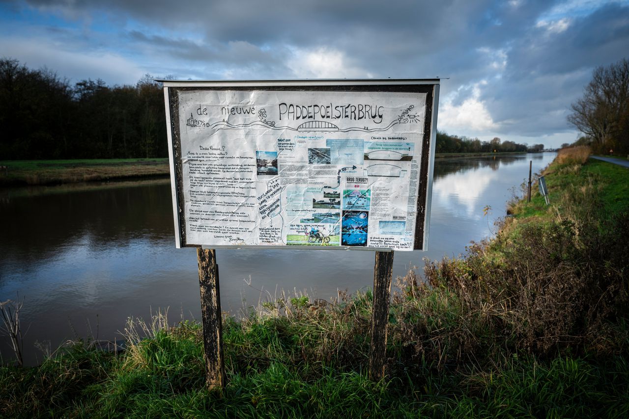 Plannen voor een nieuwe brug ter vervanging van de beschadigde Paddepoelsterbrug werden deze maand gepresenteerd. 