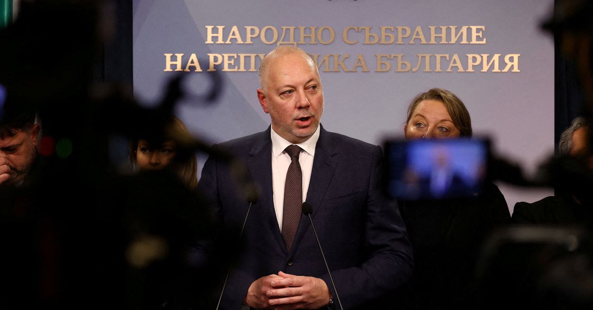 Bulgaarse regering treedt af, enkele weken voordat het land tot de eurozone toetreedt