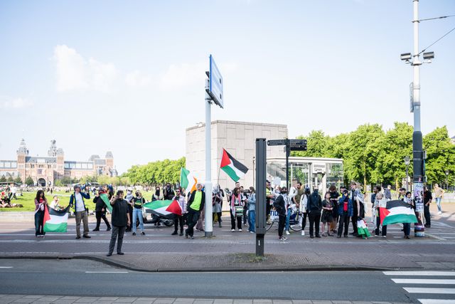 Protest tegen het concert van het Jerusalem Quartet in het Concertgebouw, in mei 2024. 