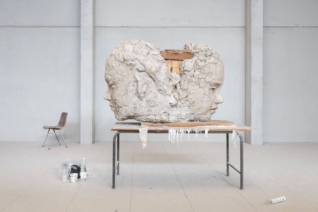 Werk van Mark Manders, uit de expositie Mindstudy.