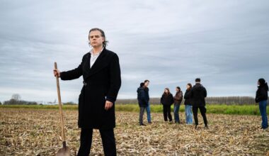 Na een museum in Congo werkt kunstenaar Renzo Martens nu met Zeeuwse scholieren aan nieuwe kunstruimte