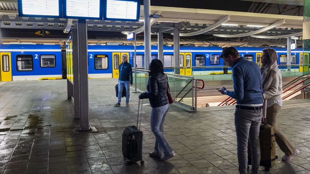 Treinverkeer bij Zwolle langer ontregeld door poging koperdiefstal